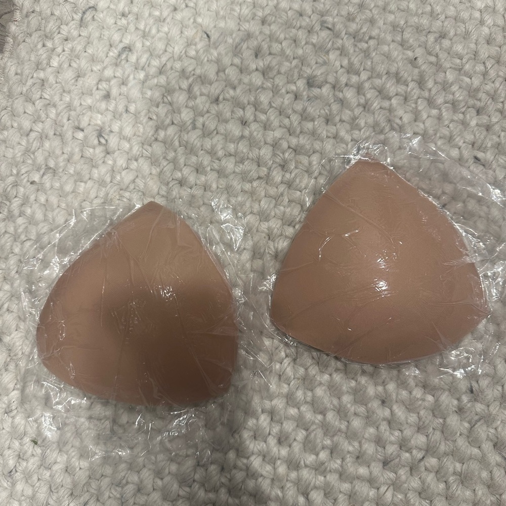 BOOMBA triangle double stick bra inserts - lightly lined new